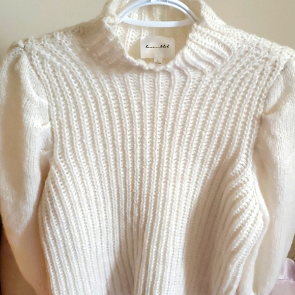 NWOT  Line and dot Sweater size L - Picture 4 of 9